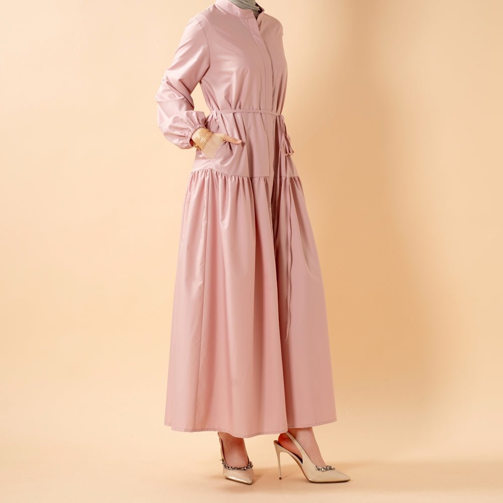 Robe Abaya Maxi Trench Cintrée en Ligne A avec Poches (MA422)