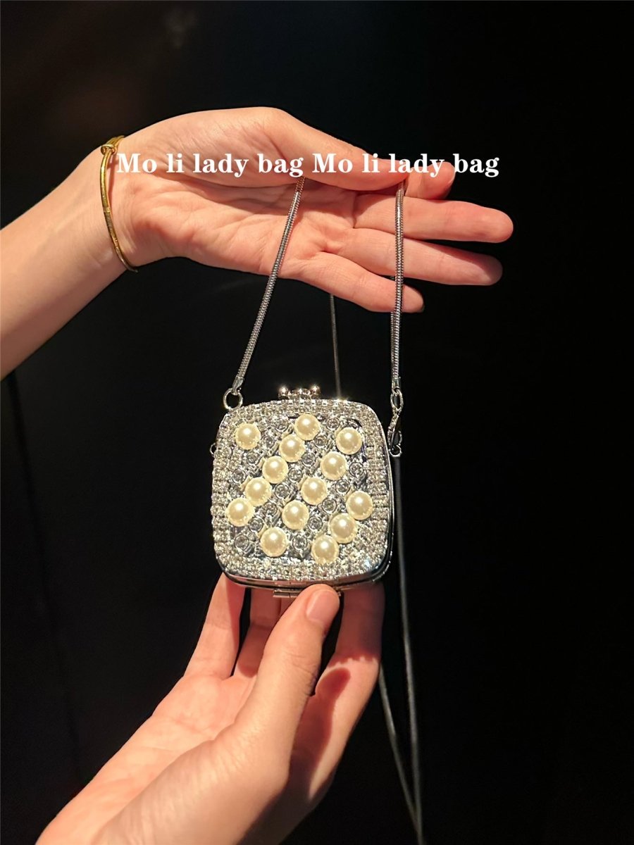 Mini pochette diamant format paume, sac de gala argenté glamour (MAC281)