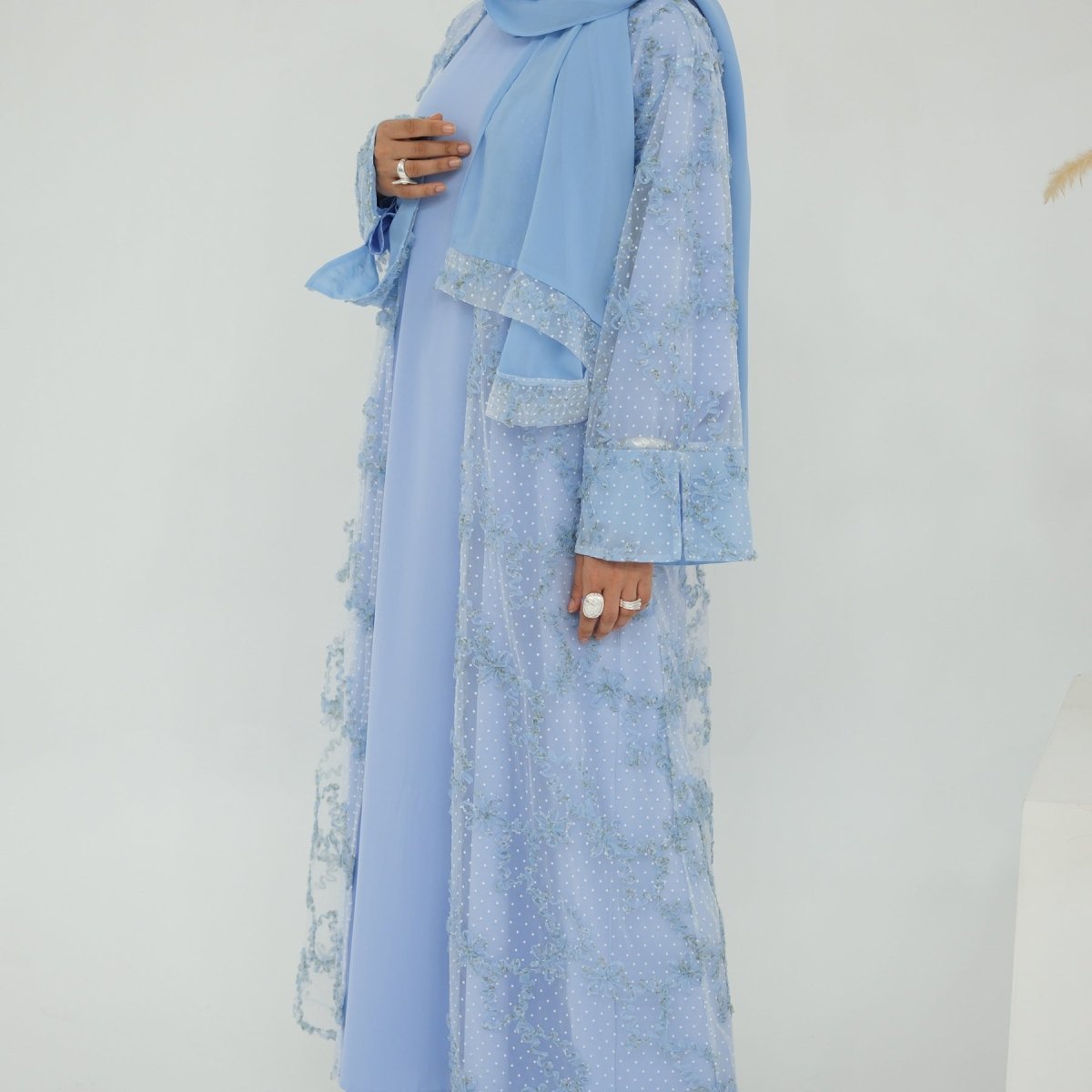 Abaya ouverte en mesh floral 3D (MOA288)
