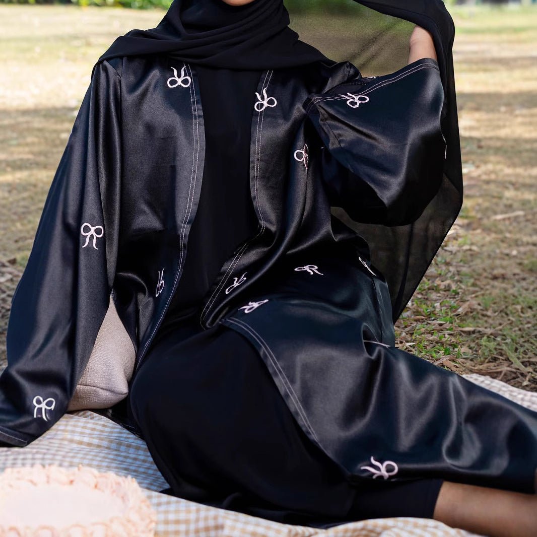 Abaya Ouverte Brillante Brodée avec Nœud (MOA102)