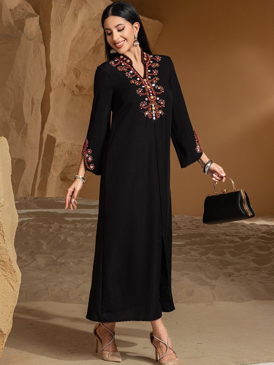 Abaya de fête et de mariage Luxury V-Neck noire et dorée, brodée de perles de riz (MA187)