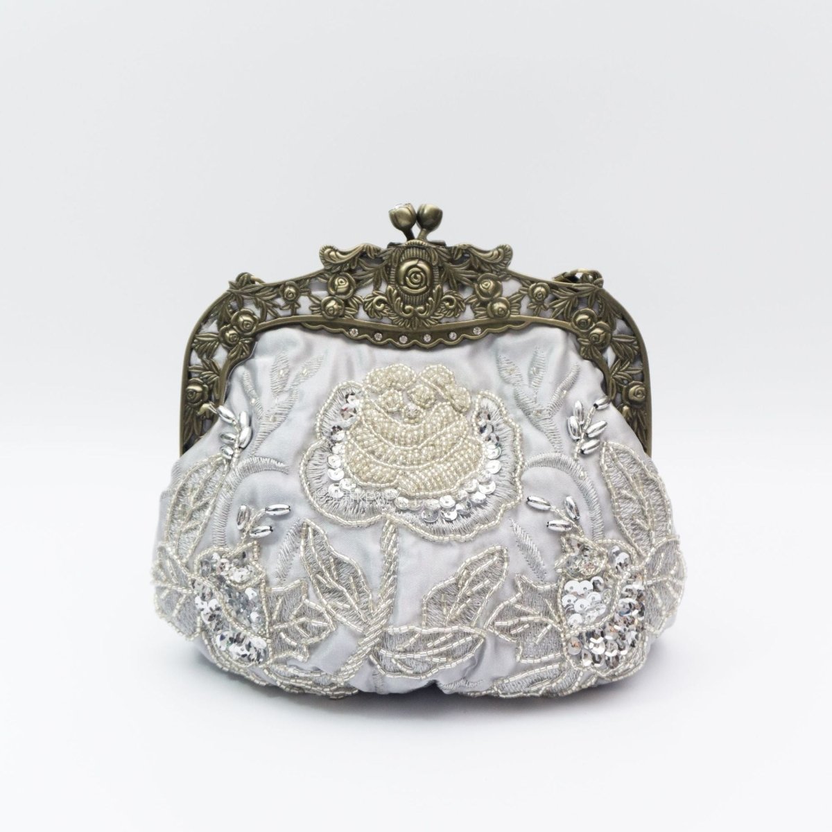 Pochette de soirée brodée de roses avec sequins et perles (MAC291)