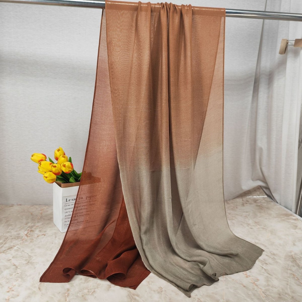 Hijab Modal Dégradé Doux | Hijab à Transition de Couleurs avec Fluidité Naturelle (MH162)