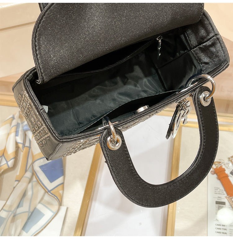 Sac Princesse Diana en satin haut de gamme, style « Hot Diamond Heavy Industry » (MAC220)
