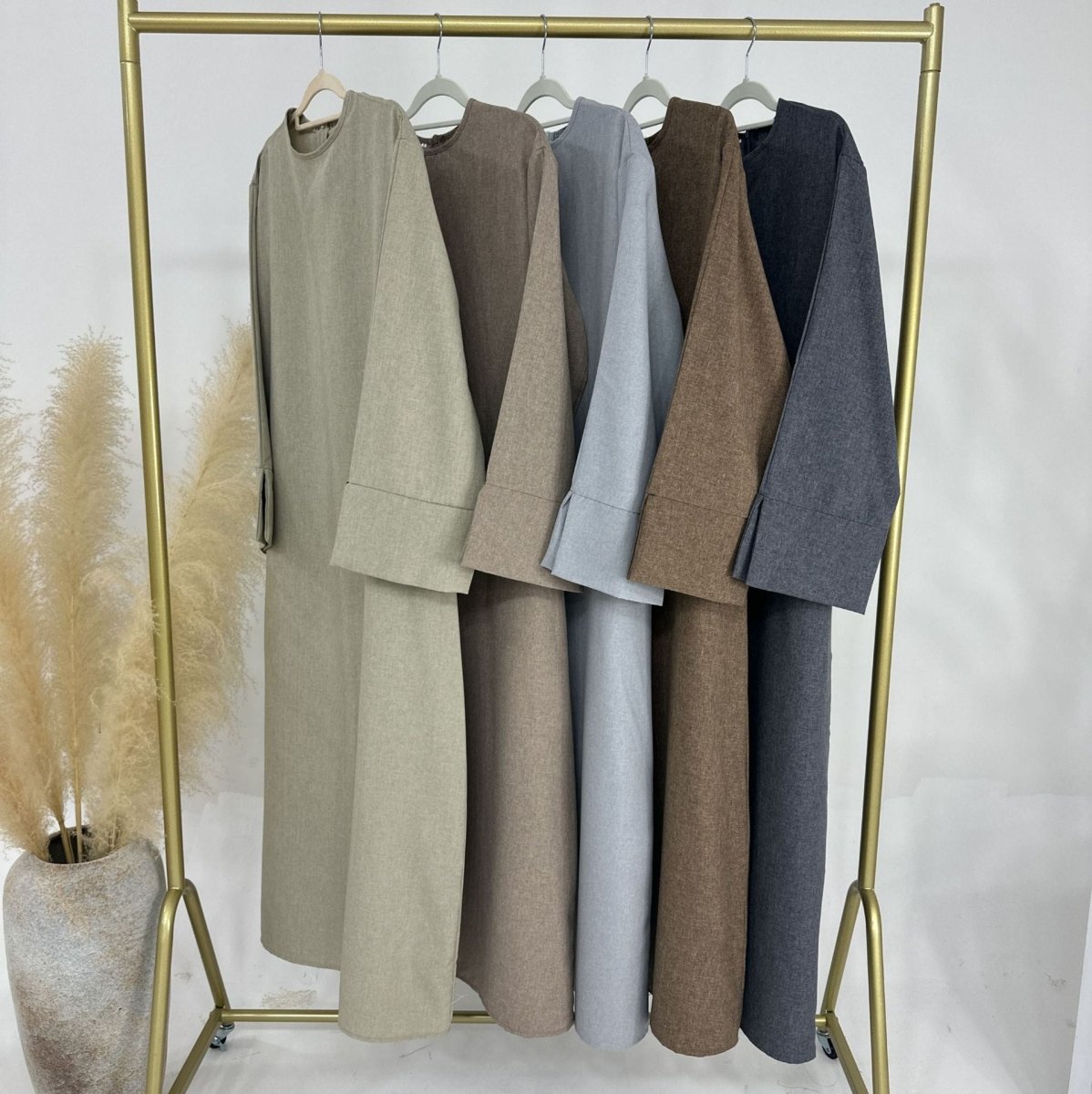 Abaya ample et élégante avec poches (MA104)