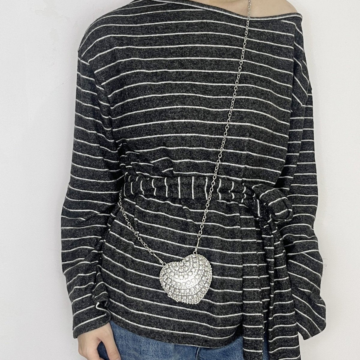 Sac bandoulière étincelant en forme de cœur – Mini sac à main orné de strass pour un glam au quotidien (MAC279)