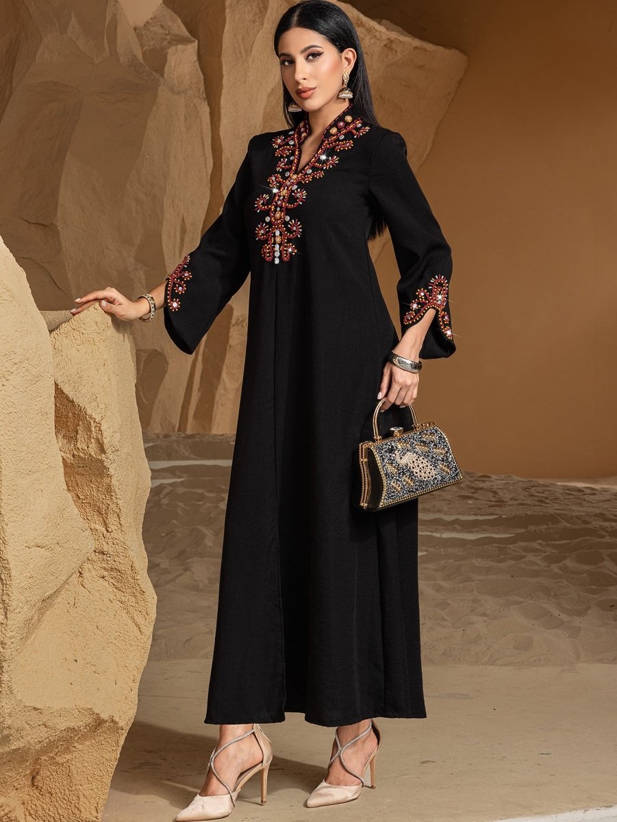 Abaya de fête et de mariage Luxury V-Neck noire et dorée, brodée de perles de riz (MA187)
