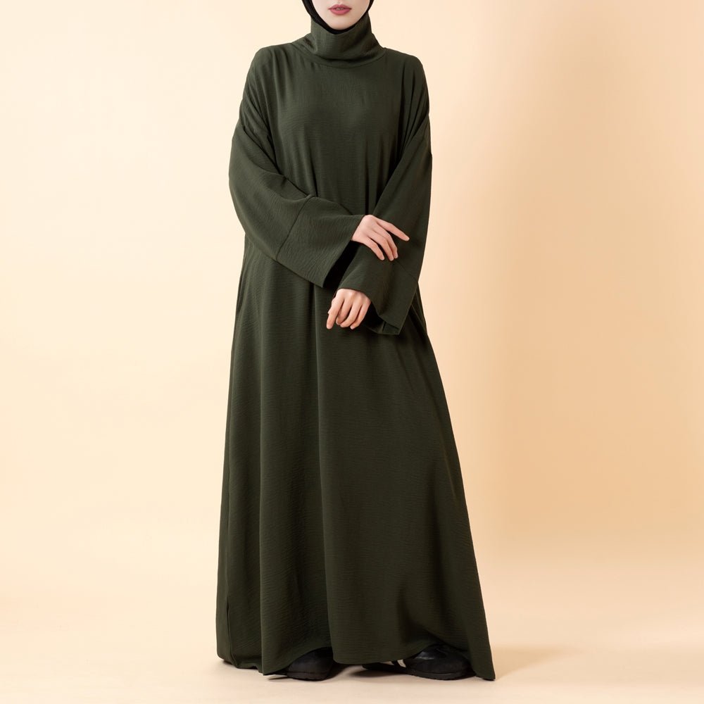 Abaya col roulé en crêpe Everyday – Coupe décontractée pour toutes les saisons (MA384)