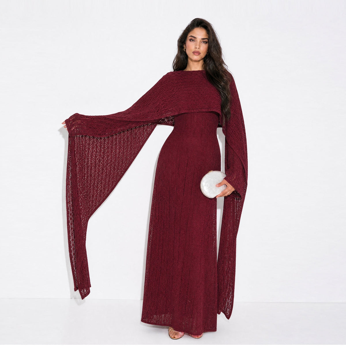 Robe Maxi Doublée à Manches Cape et Dentelle Florale Texturée (MS519)