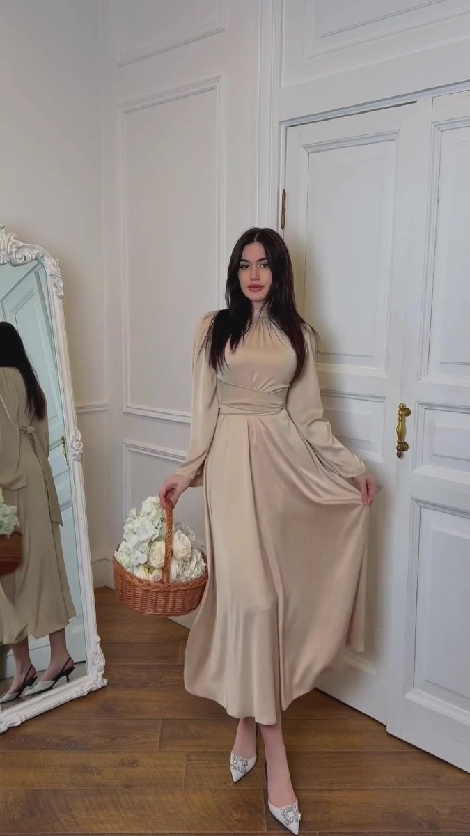Robe Abaya de Soirée Princesse en Satin Intemporelle, Cintrée à la Taille (MA205)