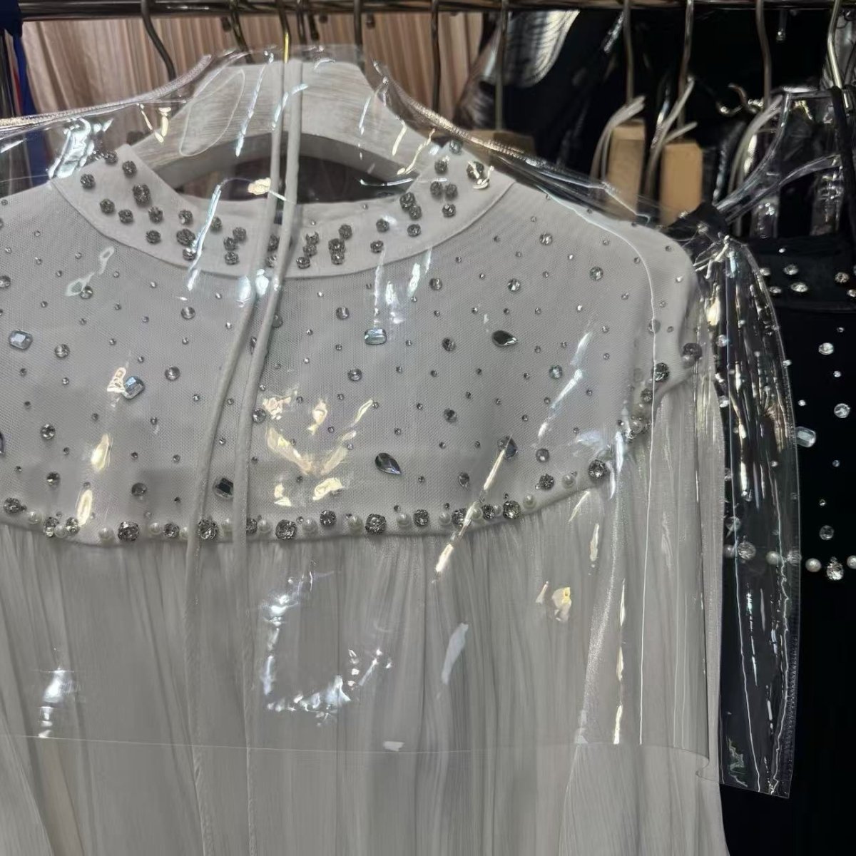 Robe Longue avec Empiècement Perles (MS385)