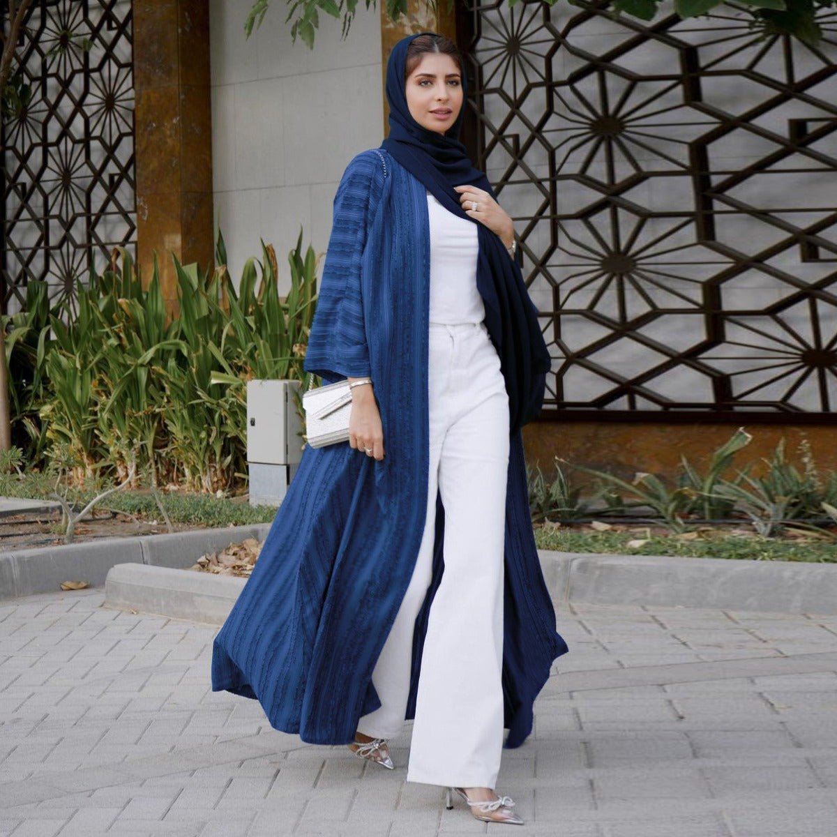 Cardigan Abaya Tricoté Vintage | Veste Longue Ouverte Modeste pour Femme (MOA217)