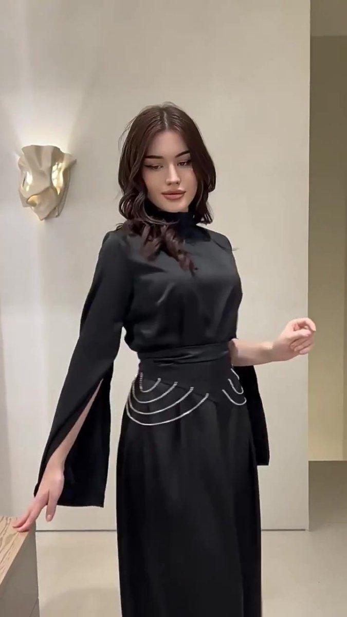 Robe Abaya Satinée Style Cour Élégante Semi-Col Roulé Manches Longues Printemps (MA194)