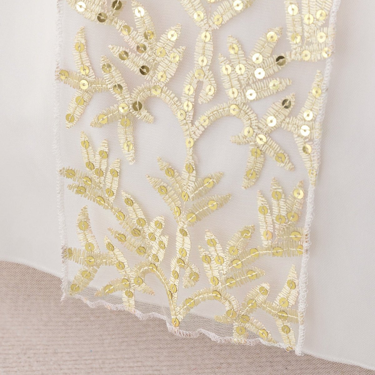 Robe Princesse Brodée pour Fillette avec Surjupe en Tulle (MKG022)