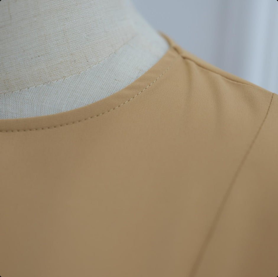 Robe Maxi avec Empiècement en Dentelle Contrastée à la Taille (MS409)