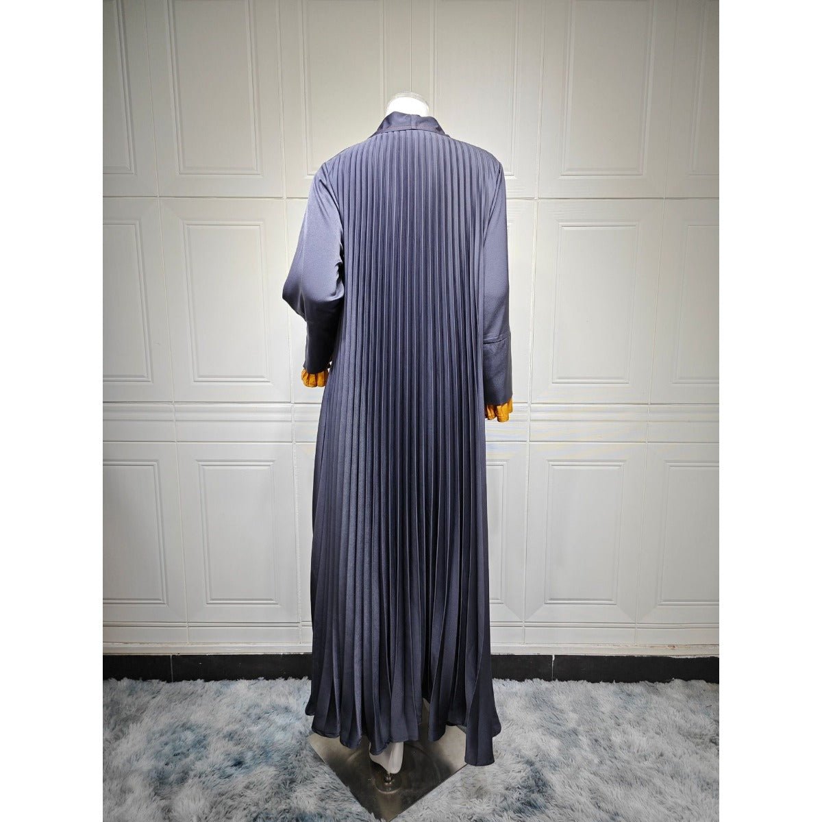 Robe Peignoir en Suède de Luxe | Bleu Marine Maxi avec Détails Dorés & Manches Cloche (MOA200)