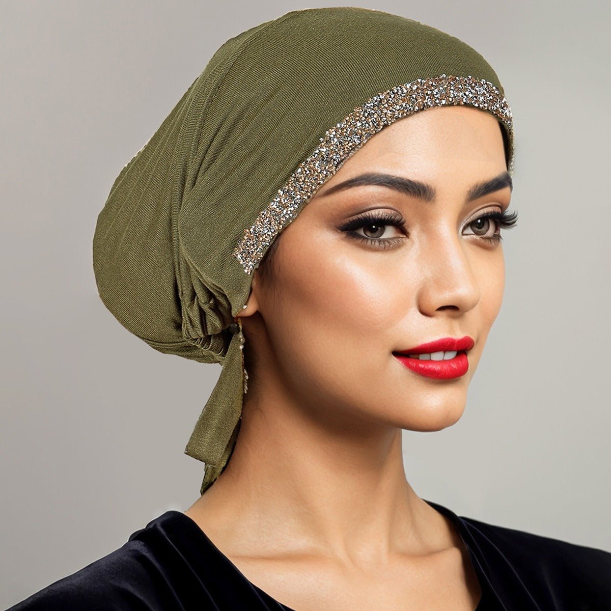 Bonnet Hijab de Luxe en Coton Mercerisé, Orné de Cristaux, Réglable avec Lacet Élastique, Design Respirant (MH115)