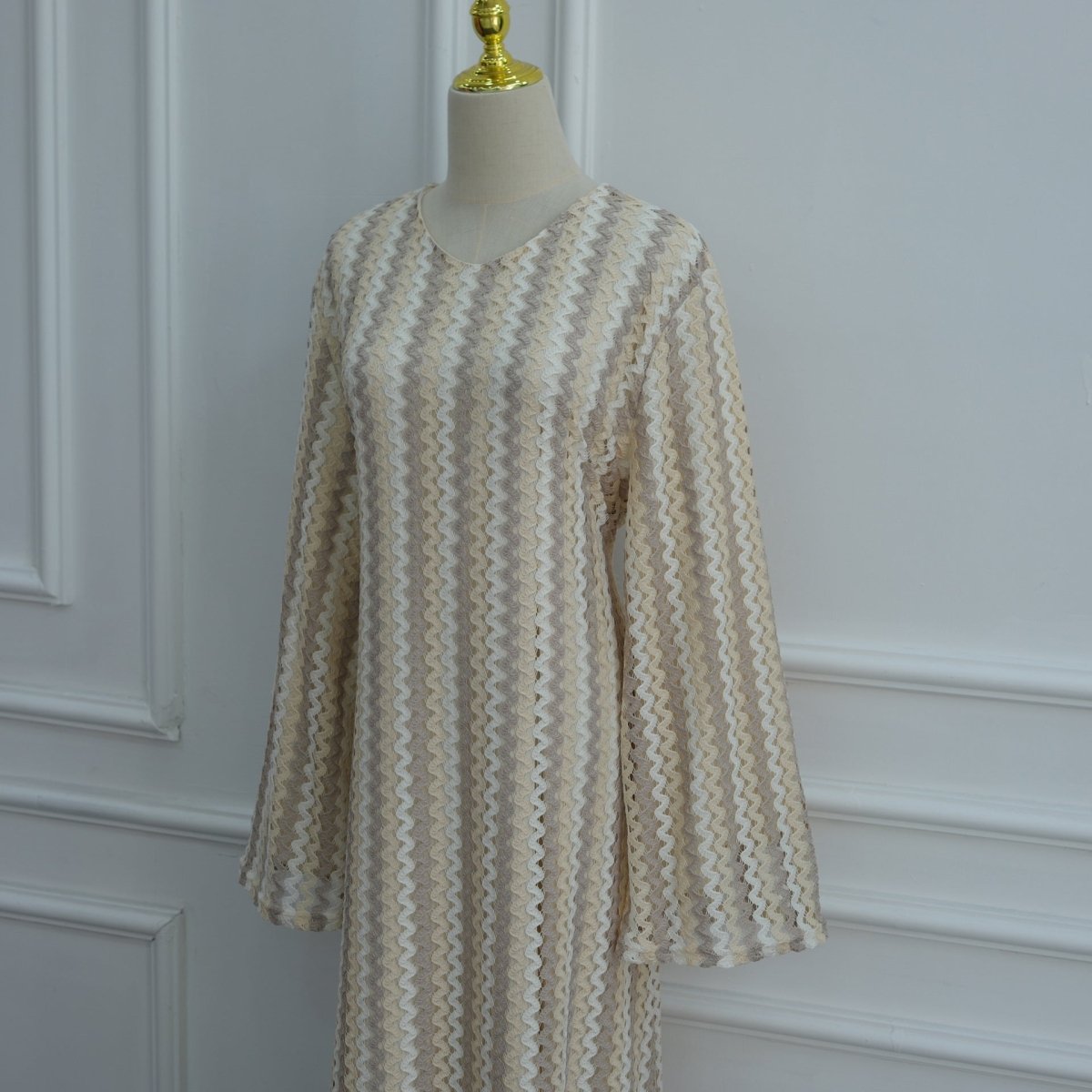 Robe Maxi à Manches Évasées Jacquard Arc-en-ciel (MS486)