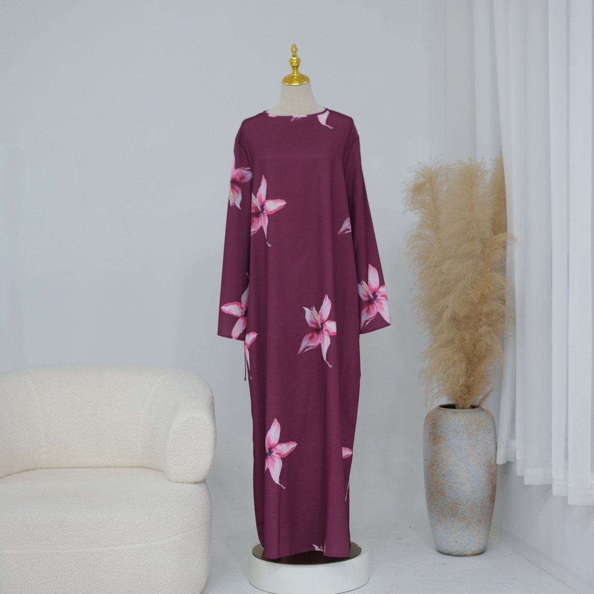 Robe Maxi à Imprimé Floral avec Manches Cape (MS440)