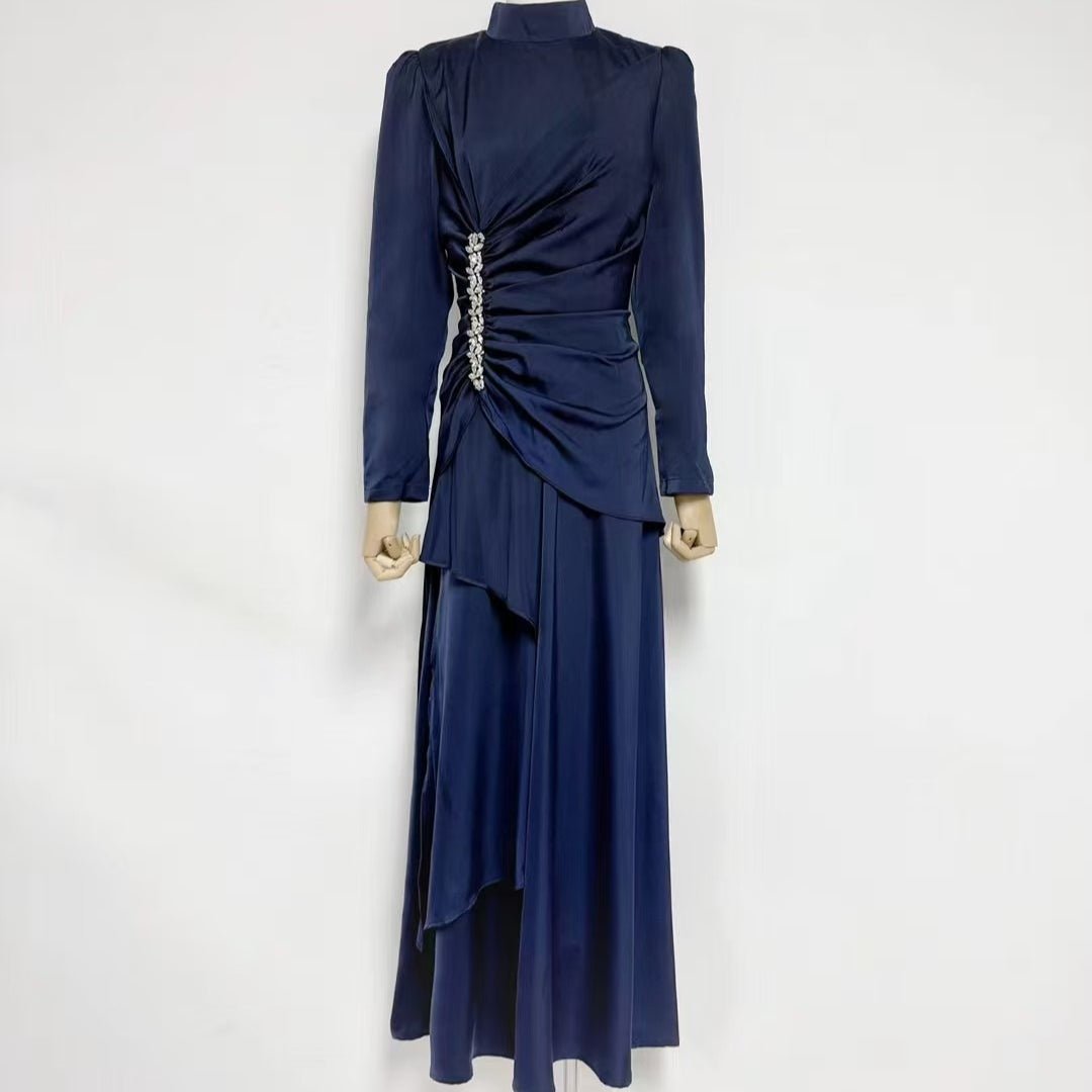 Robe froncée ornée de cristaux avec jupe à volant asymétrique (MS346)
