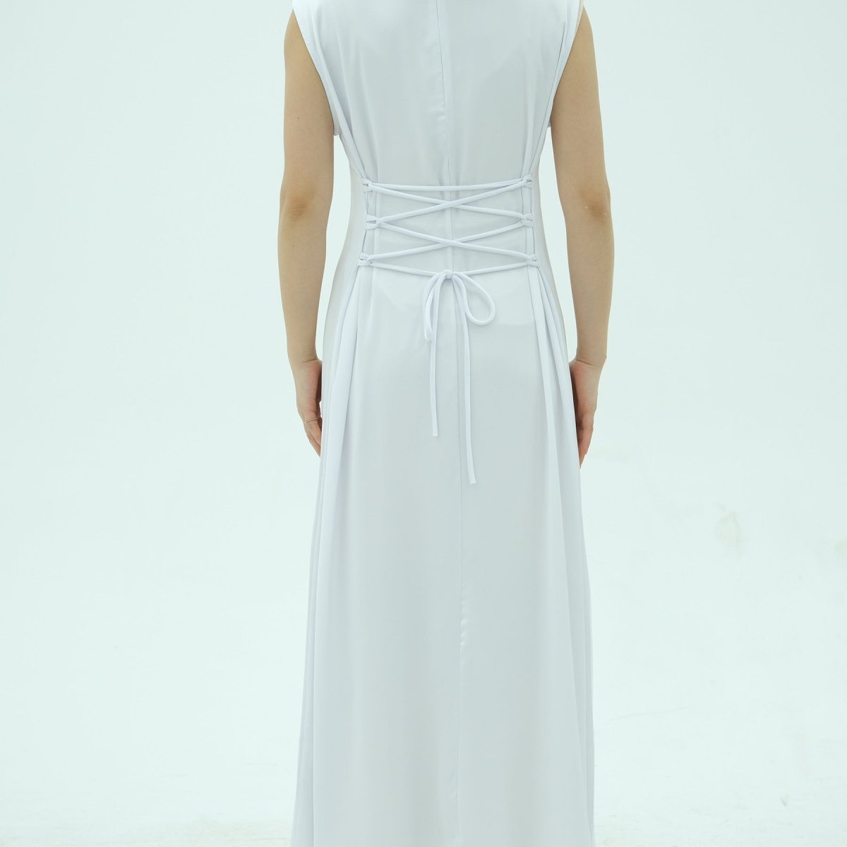 Robe longue sans manches avec dos corset à lacets (MS472)