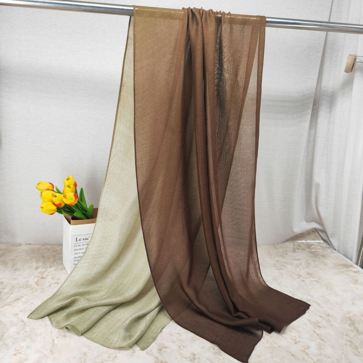 Hijab Modal Dégradé Doux | Hijab à Transition de Couleurs avec Fluidité Naturelle (MH162)