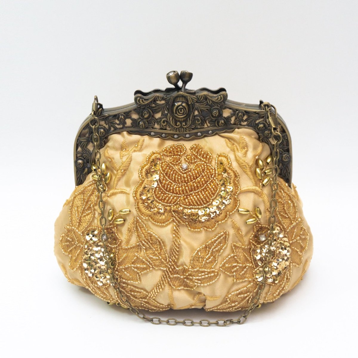 Pochette de soirée brodée de roses avec sequins et perles (MAC291)