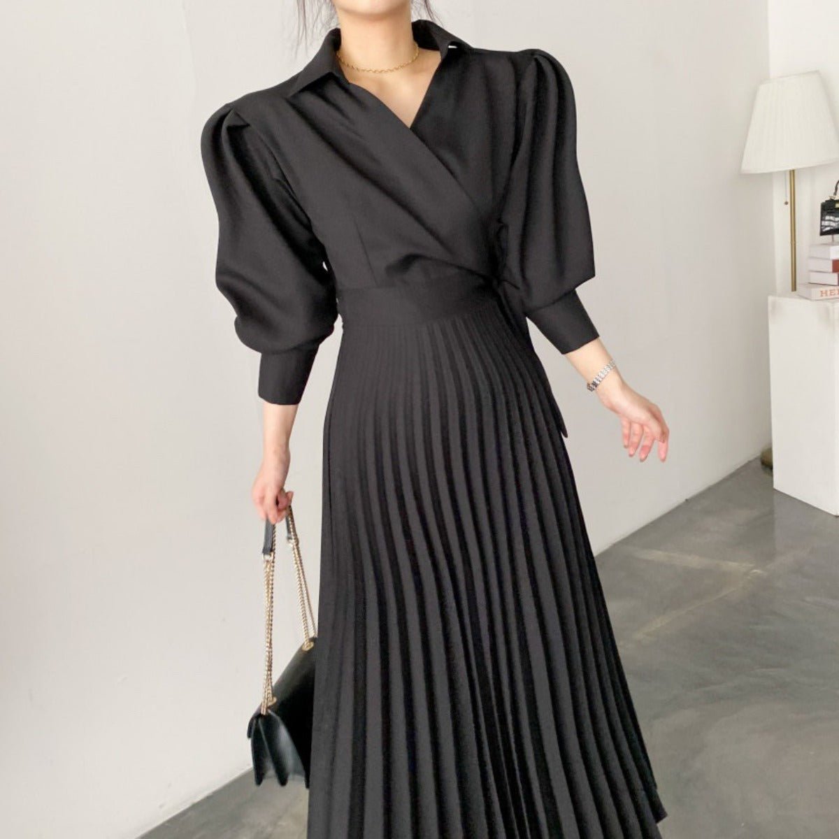 Robe cintrée à col cranté et nœud à la taille | Robe midi plissée à manches ballon ajustées (MA240)