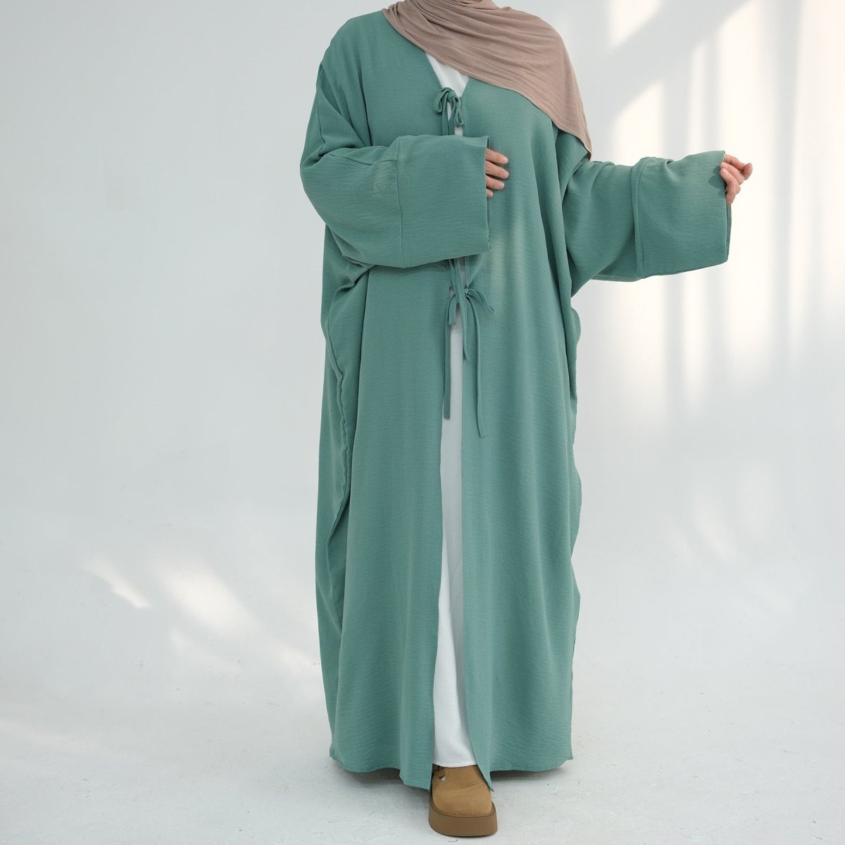 Kimono Abaya Ouvert Ample à Lacets (MOA107)