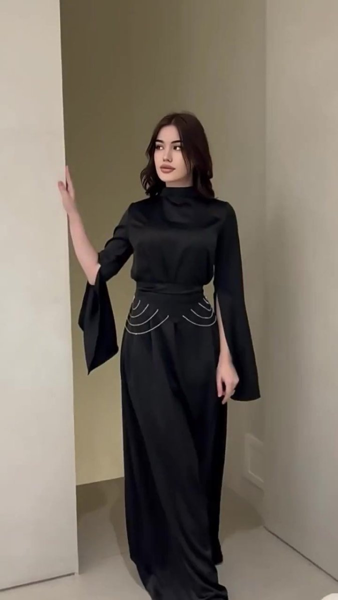Robe Abaya Satinée Style Cour Élégante Semi-Col Roulé Manches Longues Printemps (MA194)