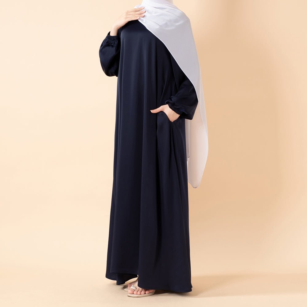 Abaya Satin Premium Modest Luxury | Abaya Coupe Parapluie Évasée avec Poches (MA311)