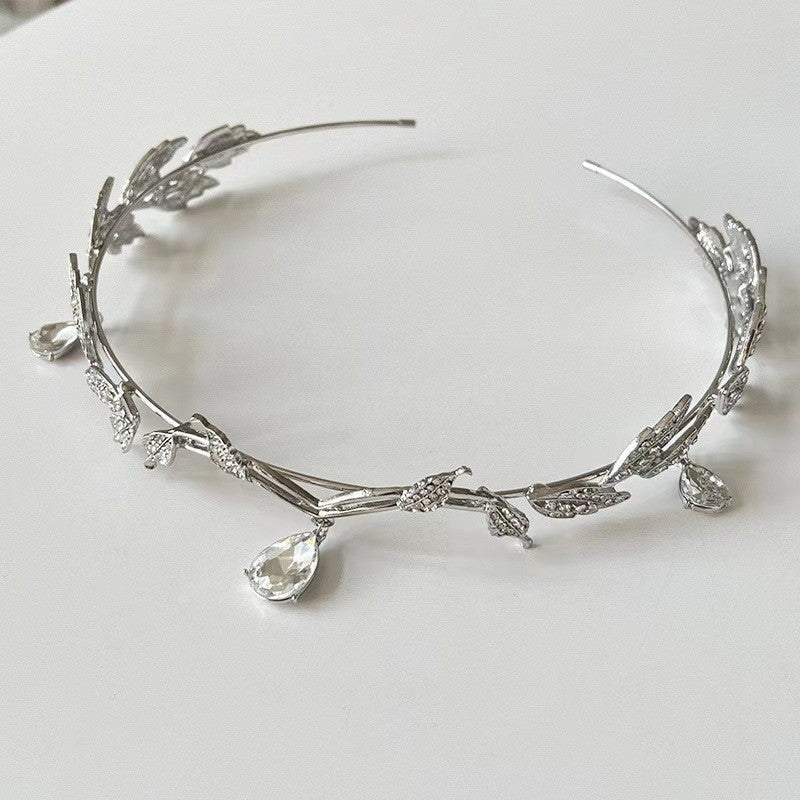 Bijou de Tête Élégant à Pendentif Cristal en Goutte, Accent Frontal (MAC335)