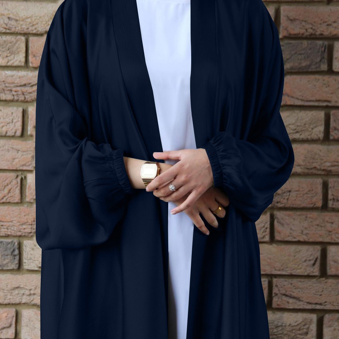 Abaya Ouverte en Satin à Manches Froncées (MOA048)