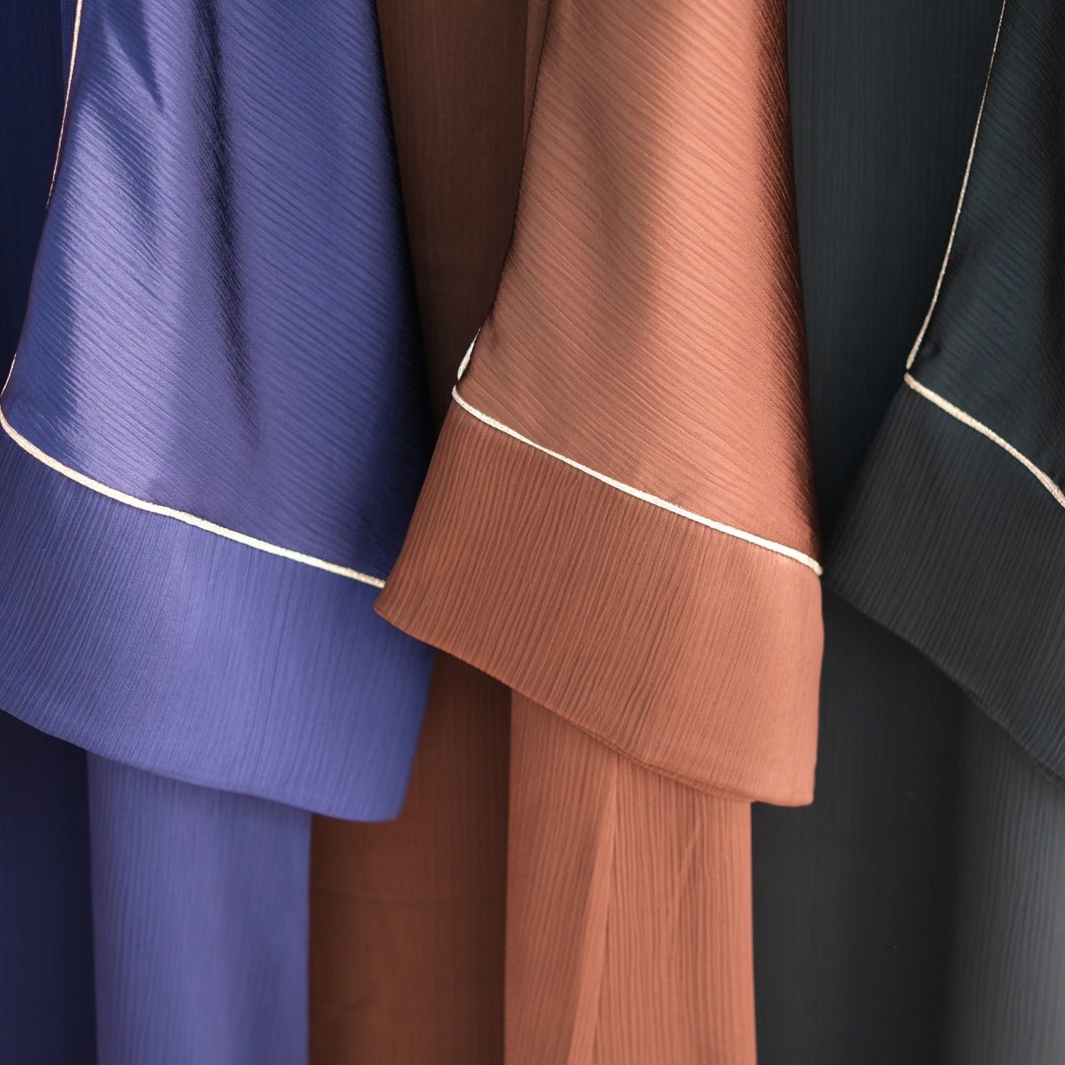 Robe Ample Décontractée à Manches Évasées avec Finitions Contrastantes (MA280)