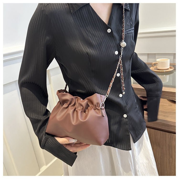 Sac Pleated Cloud à bandoulière avec chaîne, polyvalent (MAC201)