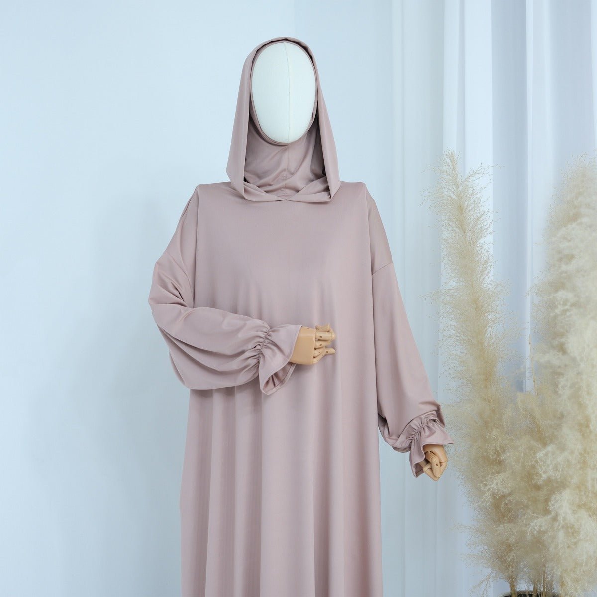 Collection d'Abayas Casual à Capuche Modest | Robes Ton sur Ton avec Manches Bouffantes (MJ021)