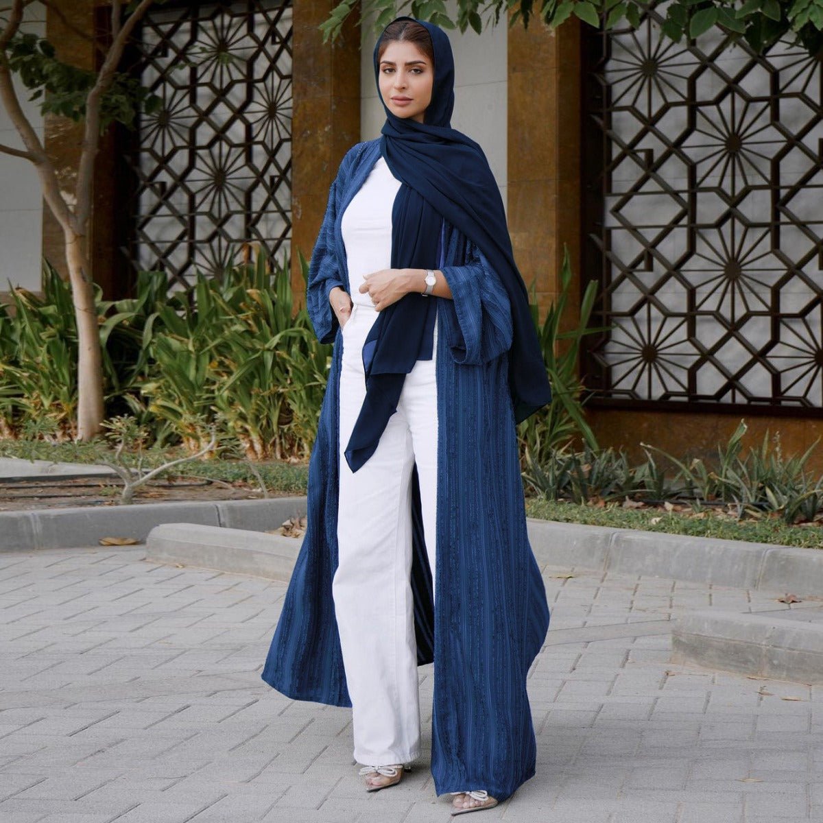 Cardigan Abaya Tricoté Vintage | Veste Longue Ouverte Modeste pour Femme (MOA217)