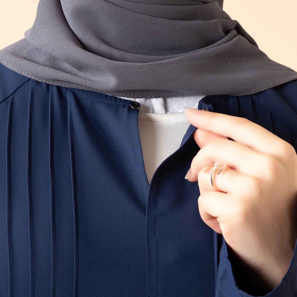 Abaya Serene plissée en georgette, coupe ample et longueur intégrale, style modeste (MA254)
