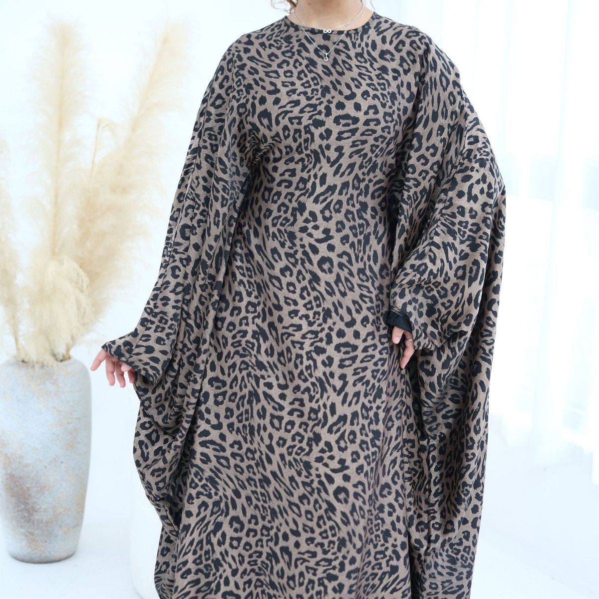 Robe Maxi Imprimé Léopard à Manches Chauve-Souris (MA450)