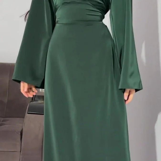Abaya cintrée à la taille, abaya unie à bretelles (UKMA106)