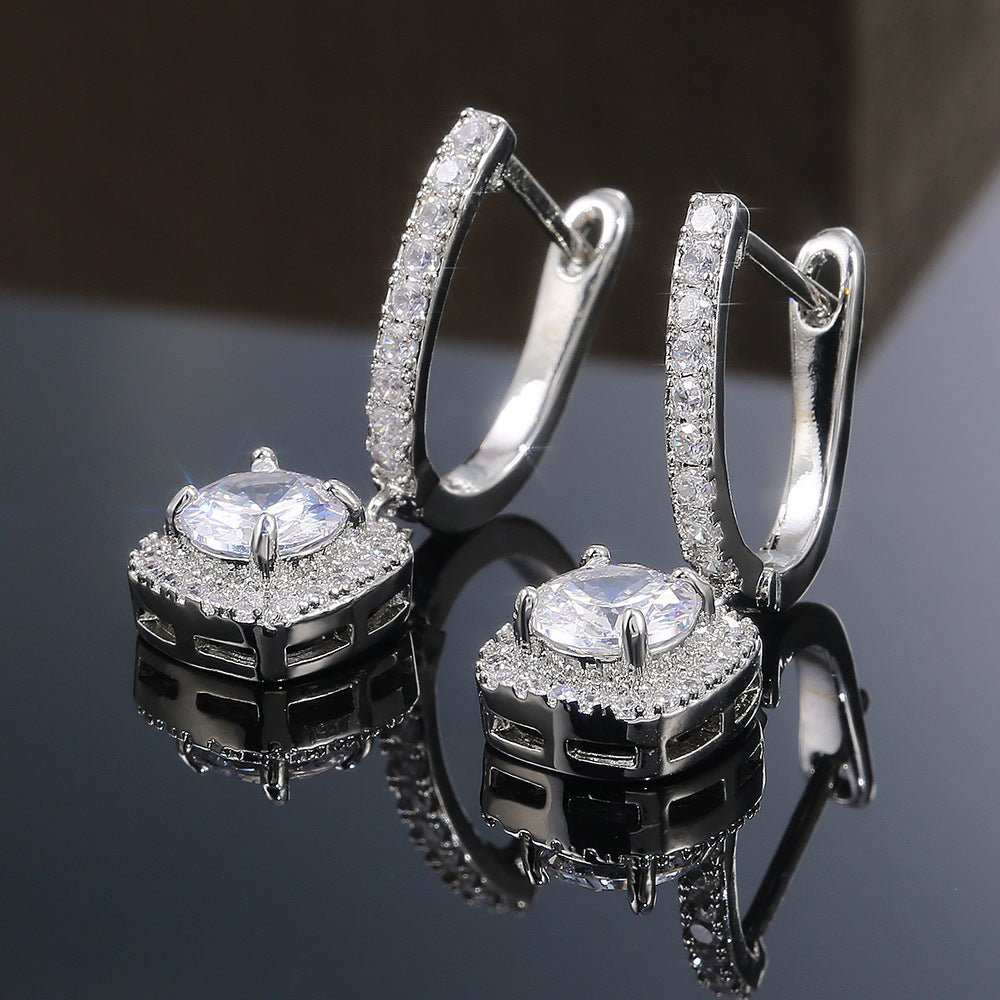 Boucles d'oreilles polyvalentes en zircone micro-pavée (MAC191)