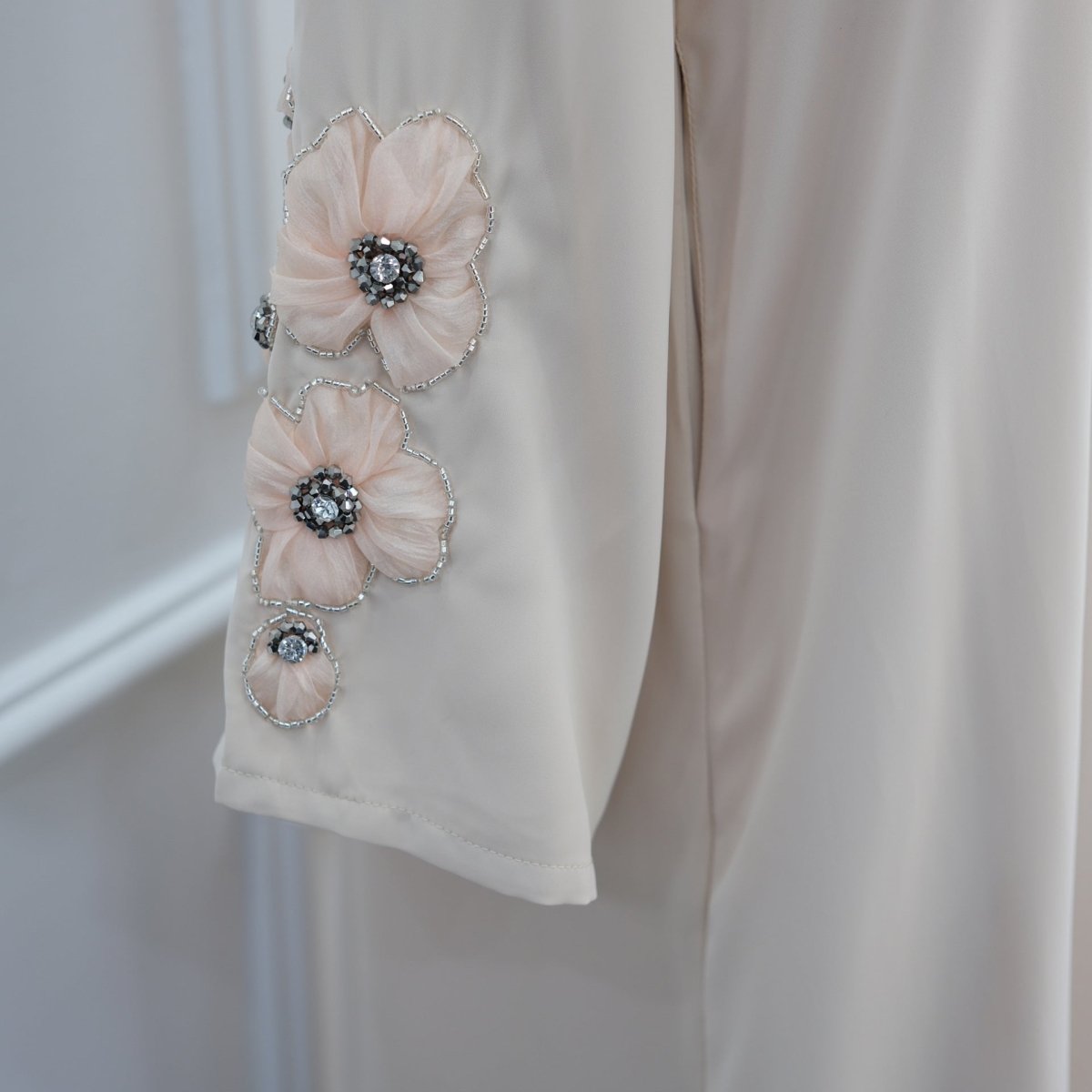 Robe Maxi Floral 3D Perlée à la Main (MA466)