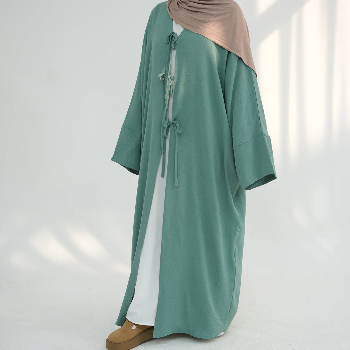 Kimono Abaya Ouvert Ample à Lacets (MOA107)