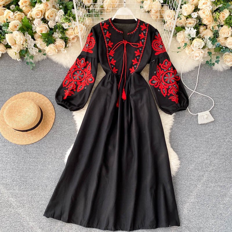 Robe Longue en Lin Brodée Style Bohème (MS460)