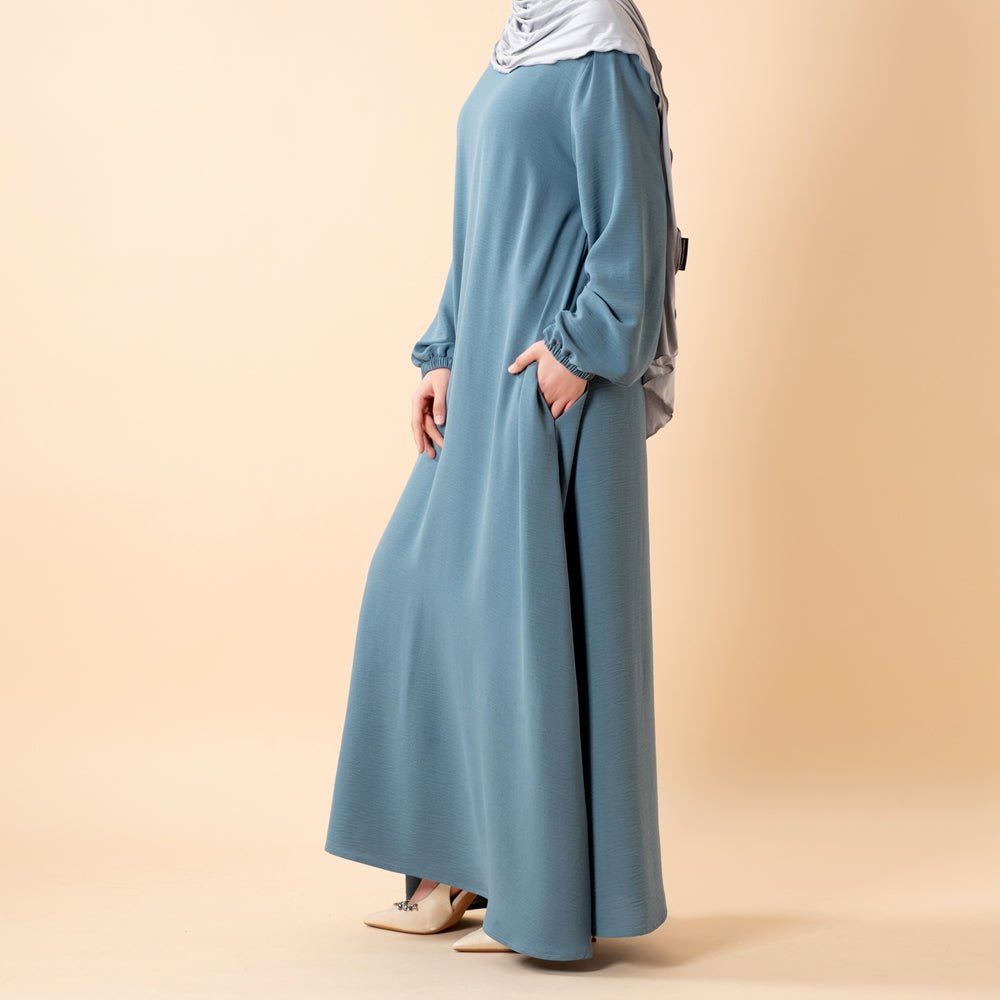 Robe Maxi Essential Flow en Crêpe avec Poches (UKMA385)