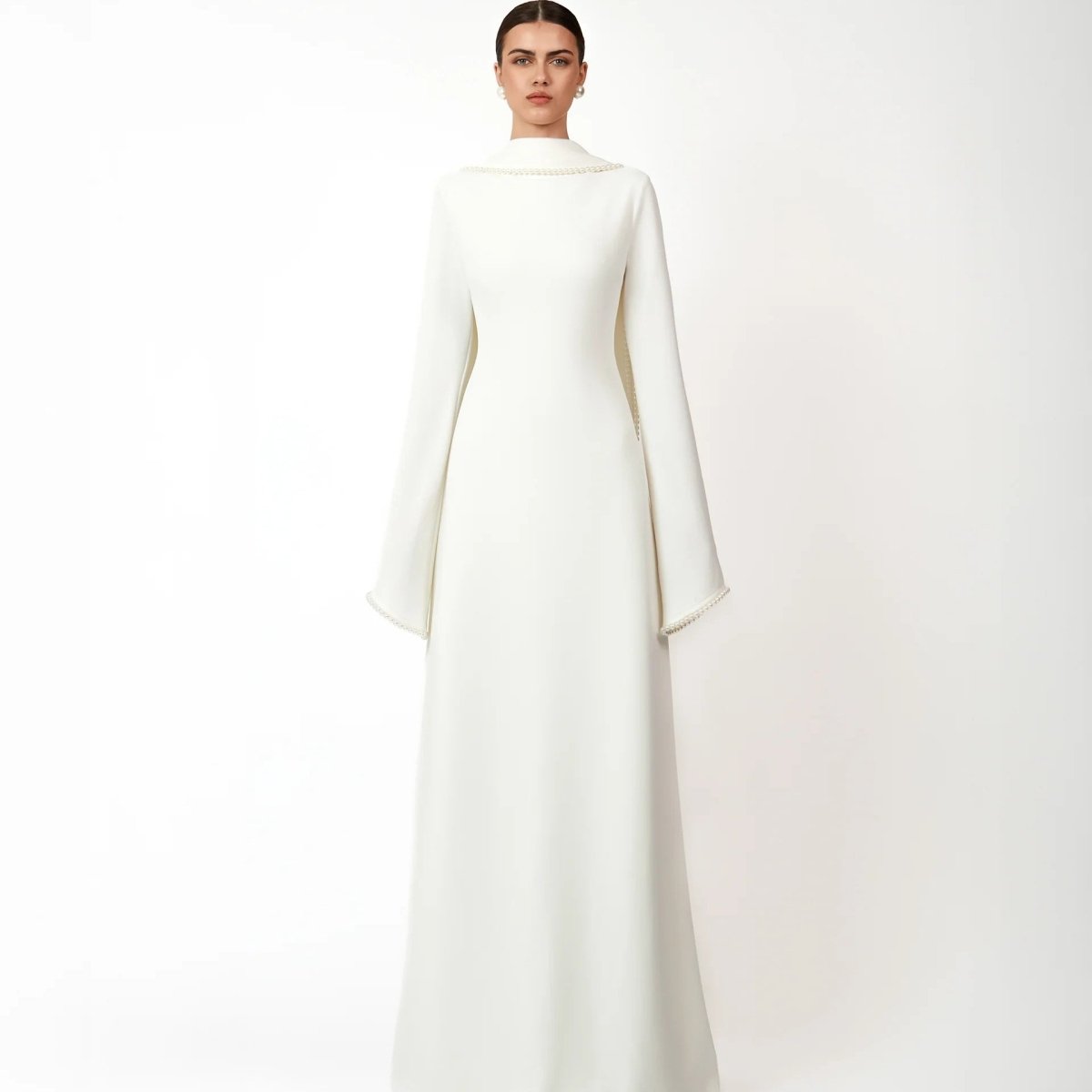 Robe de soirée élégante à manches cape ornée de perles (MA337)