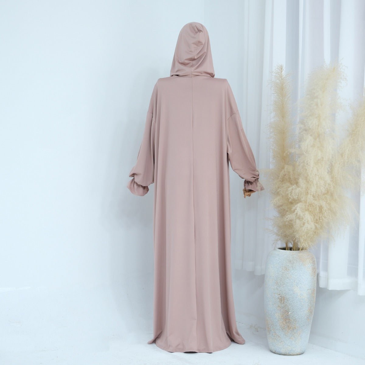 Collection d'Abayas Casual à Capuche Modest | Robes Ton sur Ton avec Manches Bouffantes (MJ021)