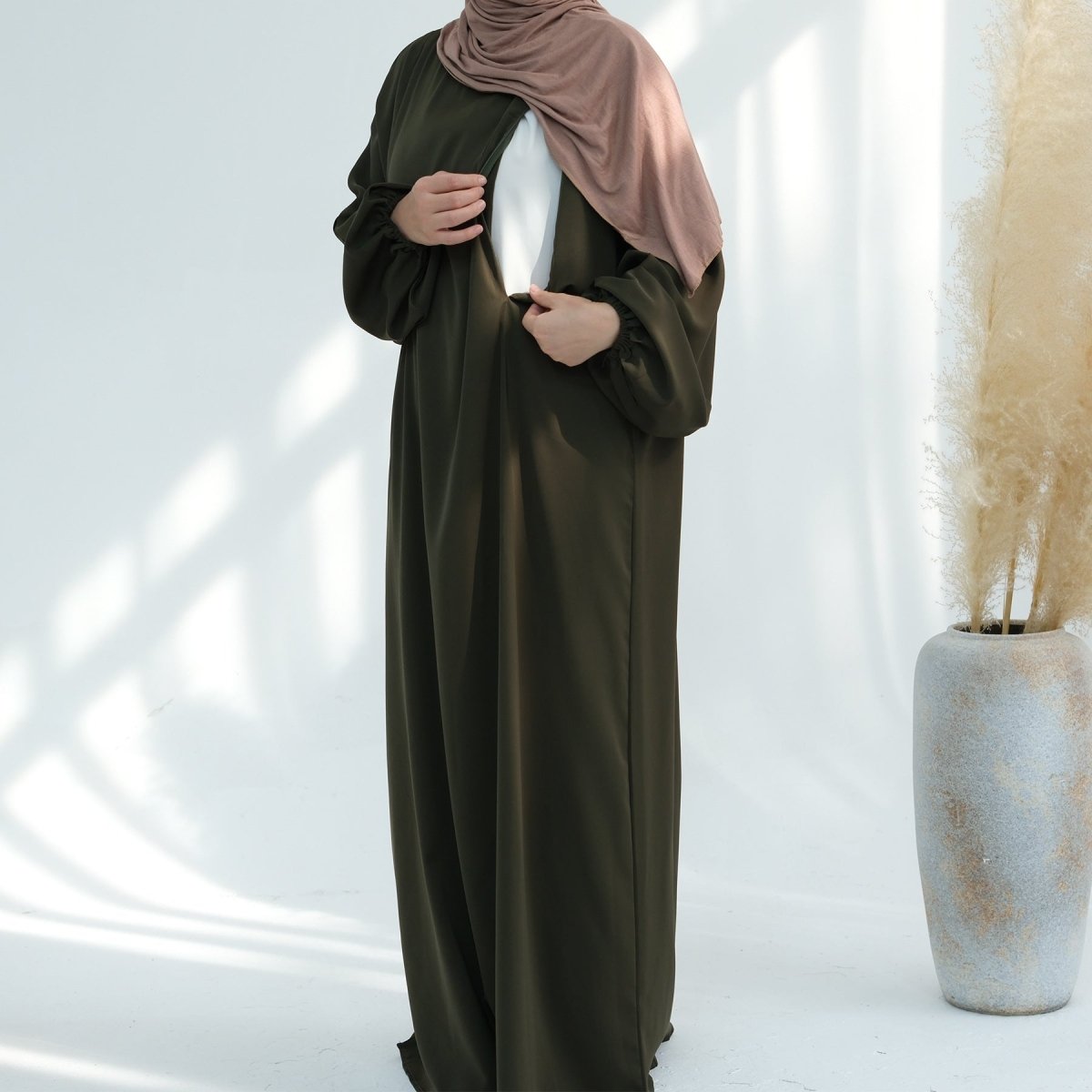 Abaya d'allaitement en tissu Nida (MA387)
