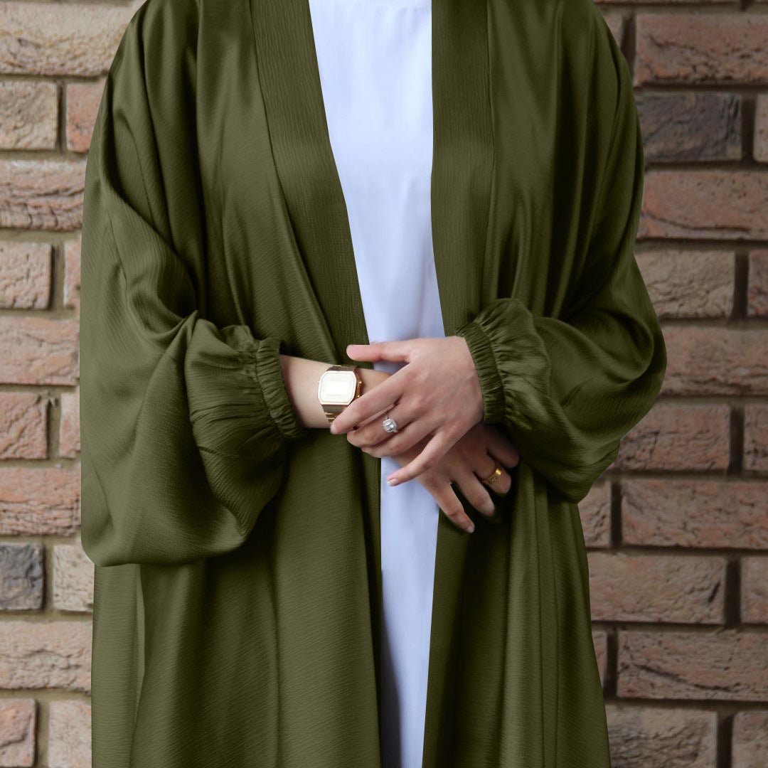 Abaya Ouverte en Satin à Manches Froncées (MOA048)