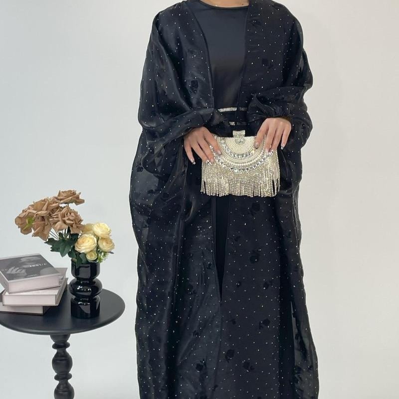 Abaya ouverte Organza Rose brodée de fleurs et papillons (MOA115)